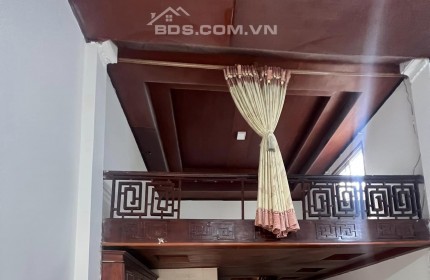 Bán nhà kẻ tạnh , long biên , lô góc , ô tô vào nhà , ở ngay